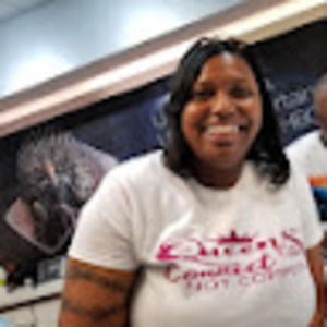 Meet your Posher, Leslie